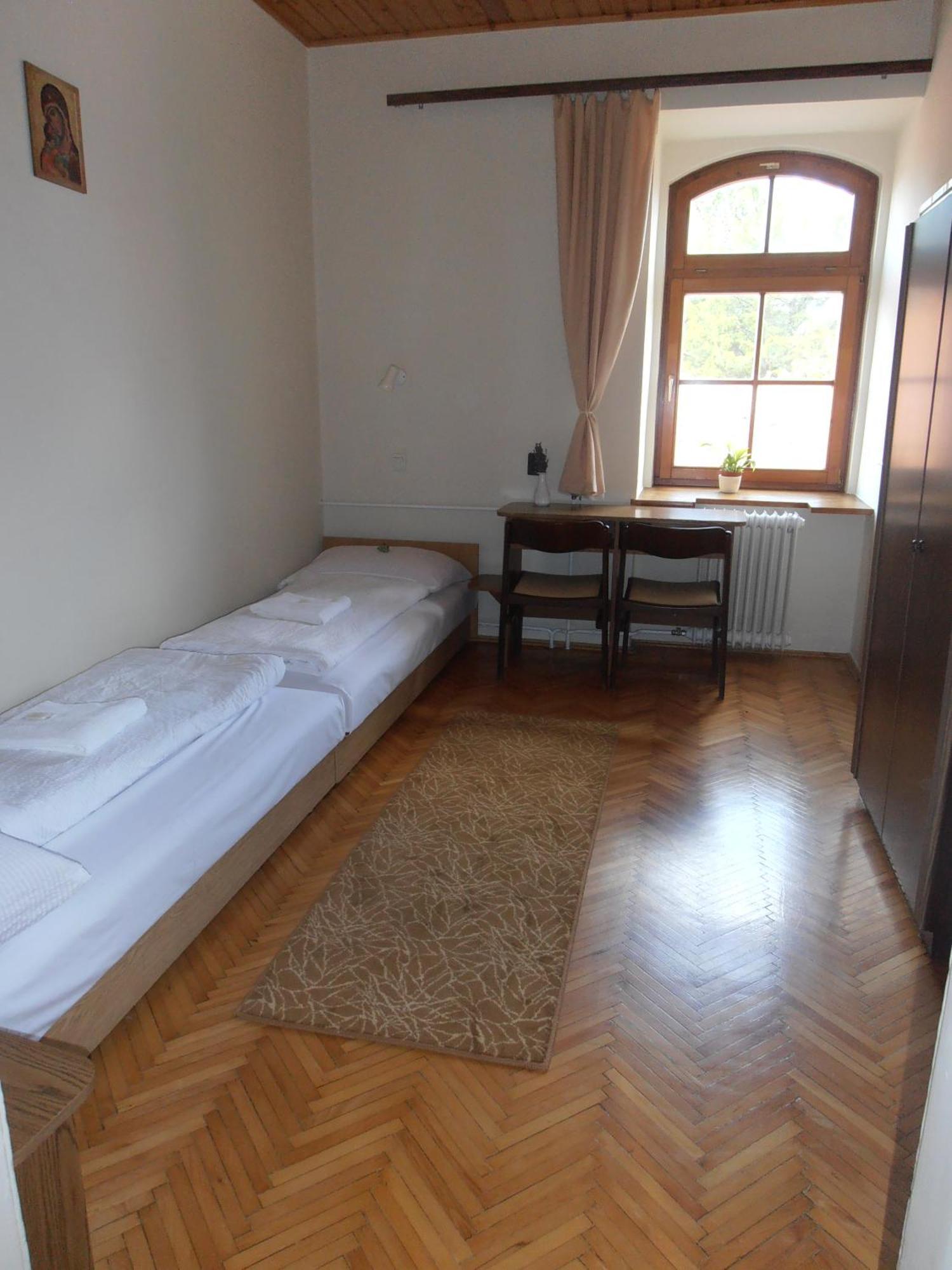 Hostel Martineum Felnottkepzo Akademia Szombathely Pokoj fotografie